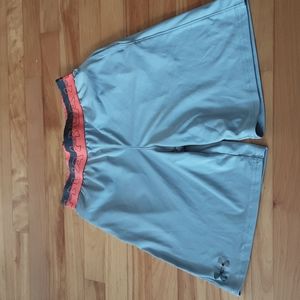 Boy size m short in good ised condition